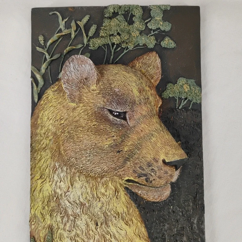 Ruane Manning 2pc Painted 3D Wildlife Resin Plaques Lion &‎ Zebra Safari African